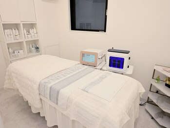 ソワン ドゥ シャルマン(soin de charmant)の写真/<本気の肌質改善>豊富な6種類のラインナップ!あらゆる肌悩みに対応できる【クリスティーナ】取扱店◎