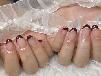 ワンハンドレッドプラス(100+)/ボルドーフレンチネイル