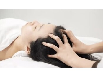 ハルBeauty 川崎店【アロマオイルマッサージ/整体/もみほぐし/ヘッドスパ/小顔/痩身】の写真/【川崎駅3分/24時迄営業】日々のデスクワークや営業疲れに！頭から足先まで全身しっかりマッサージ