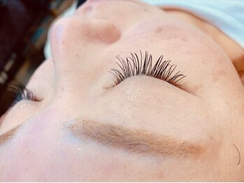 フリルアイビューティ 豊中店(Frill Eye Beauty)/