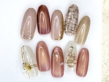 初回オフ無料！12月おすすめネイル♪上段\7500- 下段\8000- 