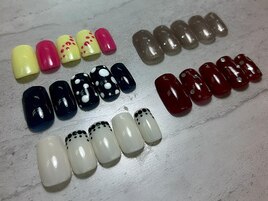 ドットネイルデザイン
