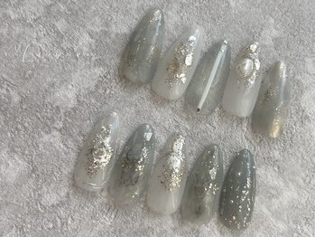 リヤベラ(Liebera)の写真/丁寧なベース作りで美しいフォルムを形成◇豊富なカラーとデザインできっと貴方の理想の指先に..