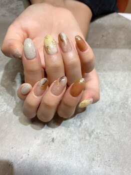 ブラウンネイル