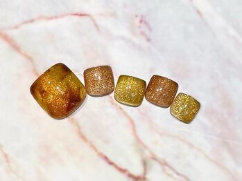 べっこうカラーニュアンスネイル