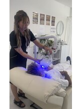 ホワイトニングショップ 姫路店/１から丁寧にスタッフがサポート