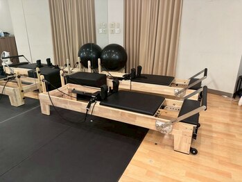 カラダストレッチ ららぽーと横浜店/ピラティスマシンを常設