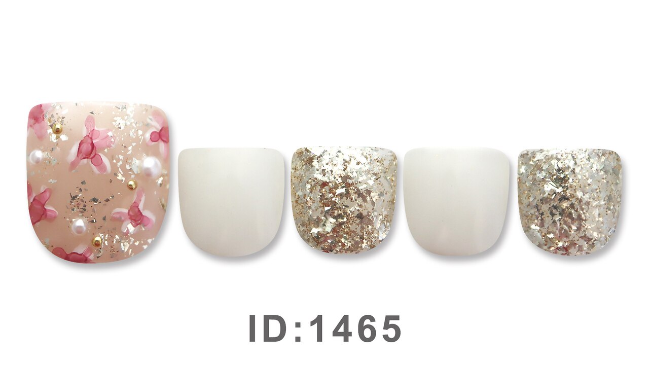 2025年秋トレンド】ホワイト ワンカラーのネイルデザイン集｜人気順