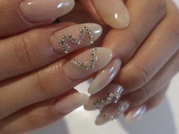 リシア(Lisia)の写真/オフィスネイルもお任せください。お肌に合わせたお色味もお作りできます。他店付替オフ込￥7,150～