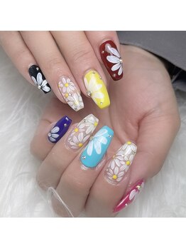 モモ(Momo)/デイジーネイル