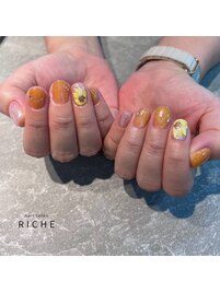 大人ひまわりネイル