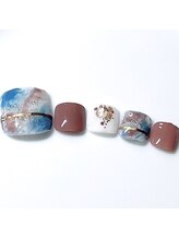 いろ紡ぎ/秋のフットネイル