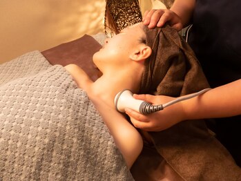 きらくる/首やフェイスラインの徹底ケア