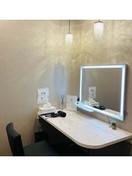 ワムサロン(WOM SALON)/個室パウダールーム