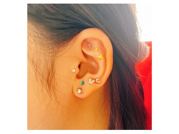 ラシェリー(La Cherie)/耳つぼジュエリー