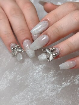 人気のマグネットネイル!