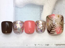 ボタニカル　フットネイル