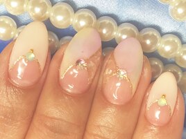 シェルタイダイ柄フレンチネイル