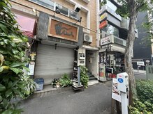 ヨサパーク オリ(YOSA PARK oli)/たつ福看板が見えたら2階へ