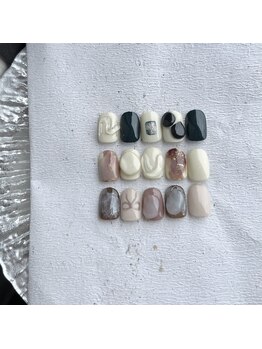 個性派ニュアンスネイル