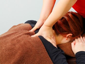 リラクゼーションサロン ぼでぃーはーとの写真/《整体/もみほぐし+ご希望で眼精疲労60分￥3480》年度末の疲れ・寒暖差に◎ガチガチ首肩をもみほぐしケア☆