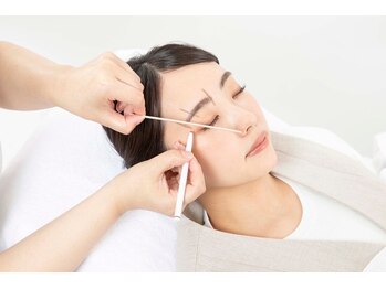 カンゴールビューティーサロン フェザン盛岡店(KANGOL BEAUTY SALON)の写真/毎日のメイクがもっと楽に。間引きで自然な立体感を叶えるアイブロウサロン♪
