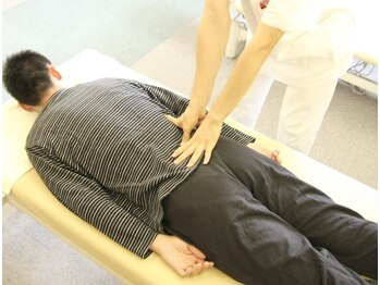 骨盤先生のカラダメンテ 新横浜店の写真/繰り返される辛い腰痛…本気で改善したい方は当サロンへ！【Youtubeで話題の本格整体】