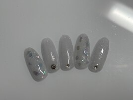 キラキラシェルネイル