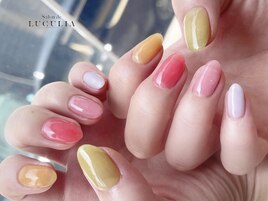 パステルカラー×チグハグネイル