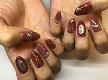 ラウト デコレーションアンドネイルサロン(Lauto Decoration&Nail Salon)/赤系ニュアンスネイル