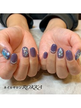 ロッカ(ROKKA)/シェルのキラキラネイル