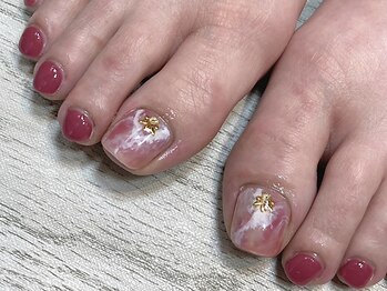 イルファ ビューティー(ehl fa Beauty)の写真/《カラー90色以上♪》上品シンプル～個性派デザインまでお任せ下さい！フットネイルで足元からおしゃれに♪