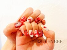 クイーンビー(QUEEN BEE)