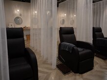 ファボリ(favori nail×eyelash)の雰囲気（アイラッシュゆったり◎アイロン貸し出し◎［金山/まつげパーマ]）