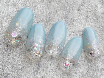 カトルナフ(quatre fois neuf)/梅雨カラーの大人ネイル