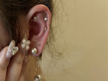 エム(eM.)/耳つぼジュエリー