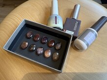 フラワーネイル(FLOWER nail)の雰囲気（10月マグネットジェル6.480円（他店OFF込み））