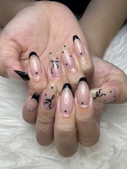 黒フレンチ×リボン