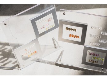 ワンスアポンアタイム(Once upon A time)の写真/【simple but little bit a fun】をコンセプトにこだわりが沢山。あなたに似合うデザインをご提案します