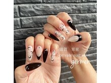 ジェルメ(germer)/人気の月モチーフネイル！