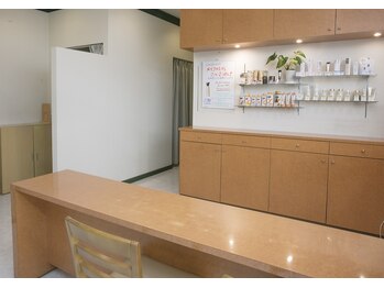 エステティックスギヤマ 三ノ輪店/カウンセリングカウンター