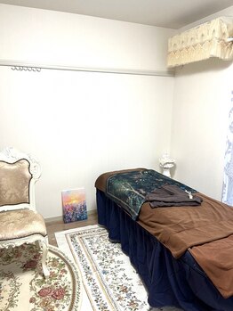 ホワイトリリー(White Lily)/冷暖房完備