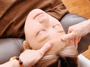 ひーりんぐ/顔のむくみや小顔効果にも◎