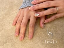レウジュ(Lewju)の雰囲気（ベースを塗る際にフォルムを整えるから他とは一味違うネイルに☆）