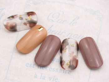 ソルノワ(sol-noir)/