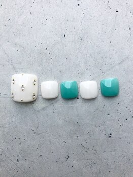 サロンストロベリームーン(Salon Strawberry Moon)/ストーンアートネイル