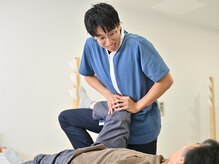 みずき/姿勢・骨盤施術風景