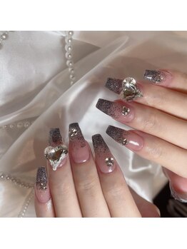 リンドネイル バイ モカ アンド ララ(Lind nail by moca and LaLa)/ブラックラメグラデーション