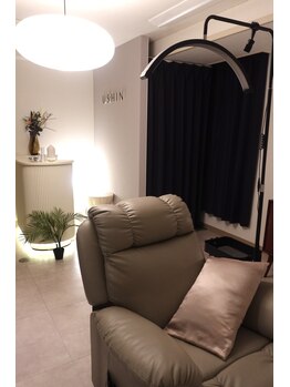 ユウシン 心斎橋(USHIN)/USHIN施術ベッド