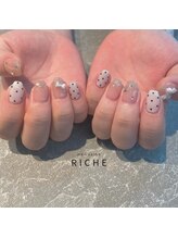 リッシュ(RICHE)/ガーリー詰め込みネイル